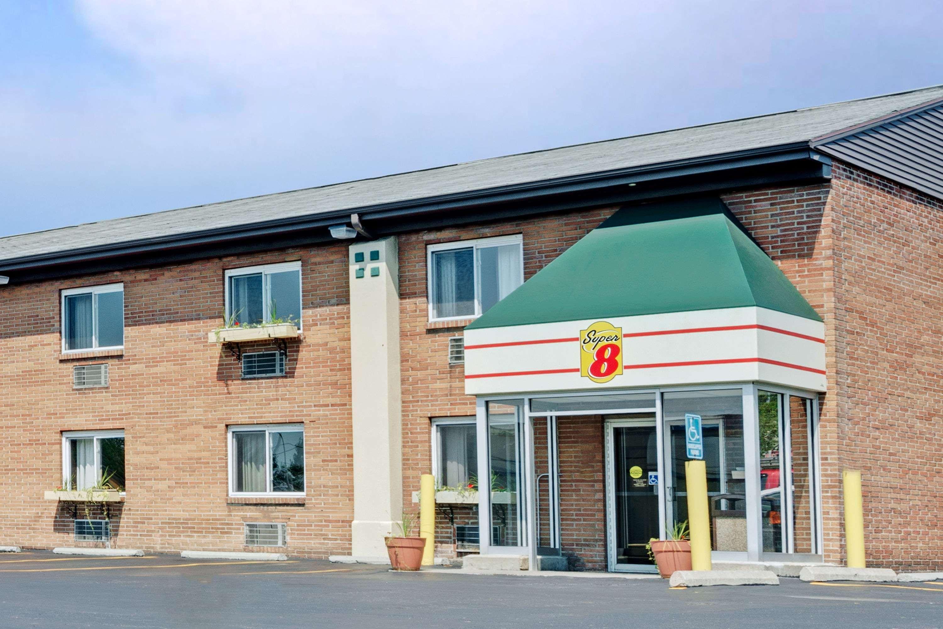 Super 8 By Wyndham Kenmore/Buffalo/Niagara Falls Area Экстерьер фото